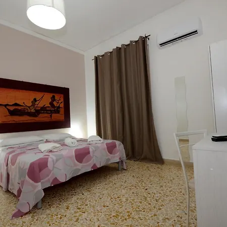 La Casa Del Moro - Al Politeama Bed & Breakfast Palermo