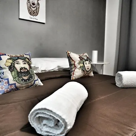 La Casa Del Moro - Al Politeama Couette-café 3*