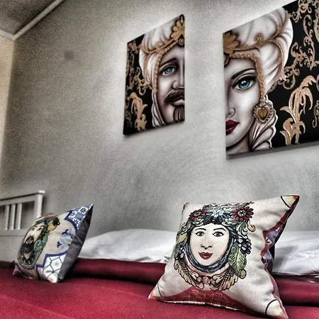 Frühstückspension La Casa Del Moro - Al Politeama 3*